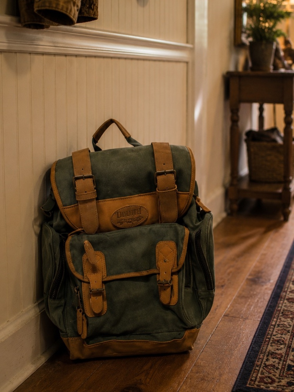 Bushnell Magnify Life Backpack Green/Tan hikers, photographers, or camping nwot